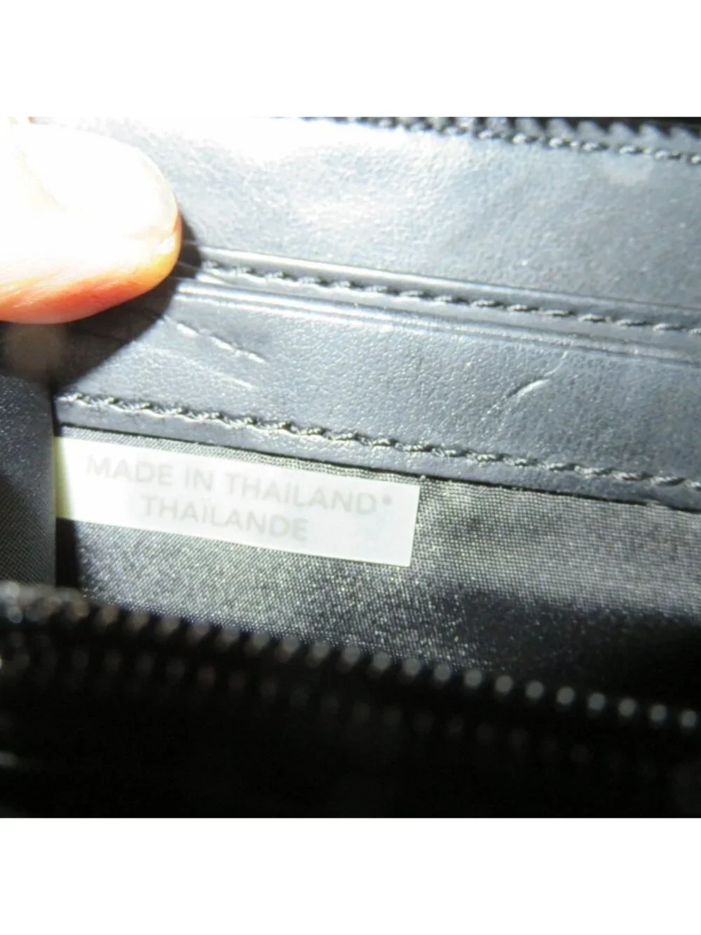 COACH Darcy Black Leather Accordian Full Zip Continental Long Wallet